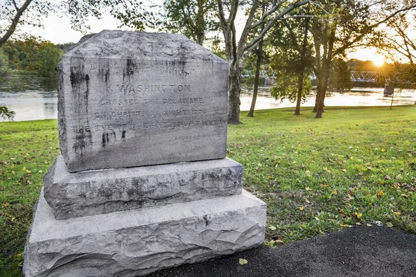 Original Monument Marking Place George Washington His Men Crossed Delaware — Stock Photo, Image