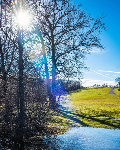 Geniş Bir Işık Huzmesi Aşağı Thompson Parkı Içinde Middlesex Ilçe — Stok fotoğraf