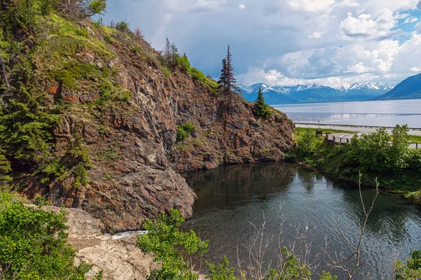 McHugh Creek and Pond — Stock Photo, Image