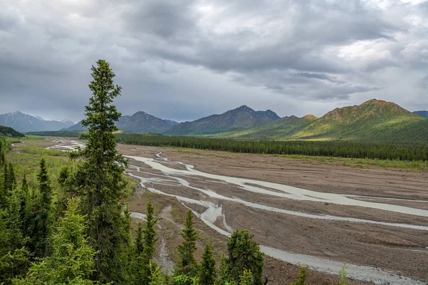 Niedriges alaska-Flussbett — Stockfoto