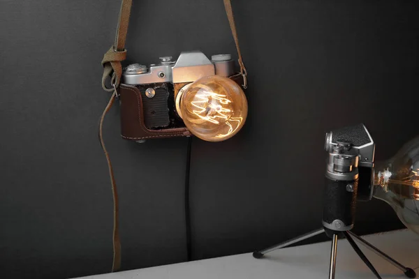 Retro Lamp Van Een Oude Camera Met Een Edison Lamp — Stockfoto