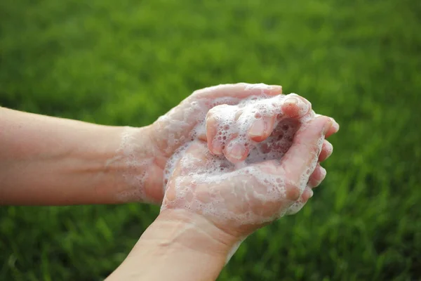 Händewaschen Mit Seife Mann Für Coronavirus Prävention Hygiene Die Ausbreitung — Stockfoto