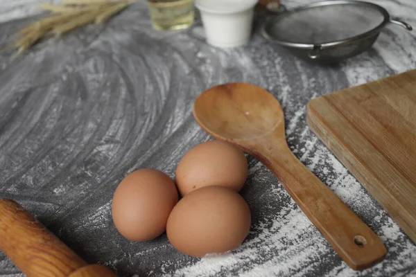 Chicken Egg Flour Olive Oil Milk Wheat Ears Kitchen Tool — Stock Photo, Image