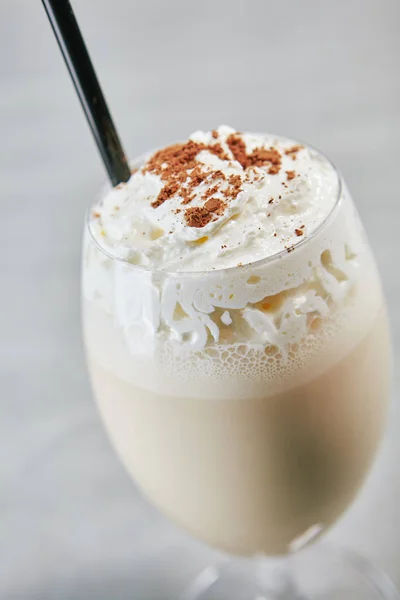 Milkshake Sfondo Grigio — Foto Stock