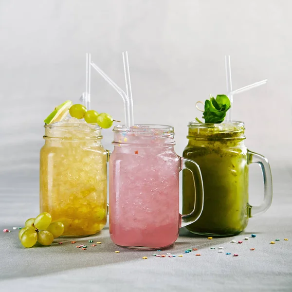 Close Picture Three Different Refreshing Lemonade Summer Drinks Grapes Apple — Stock Photo, Image