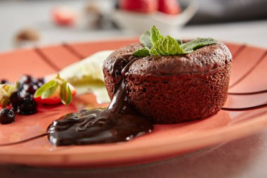 Sıcak Çikolata Fondant