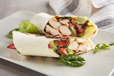 Tavuk Tıraş, Gyro veya Sebzeli Döner Kebap