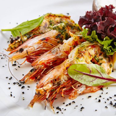 Izgara kaplan karides sıcak meze