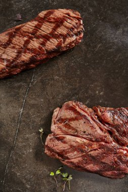 Siyah Taş B Sıcak Izgara Bütün Denver Biftek ve Gaucho Biftek