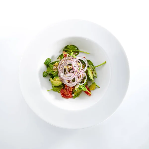 Salad with Avocado, Tomatoes and Onions — Stock Photo, Image