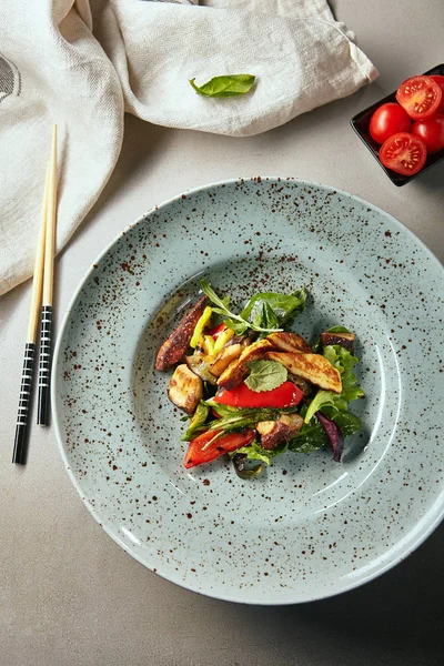 Almuerzo de ensalada apetitoso — Foto de Stock