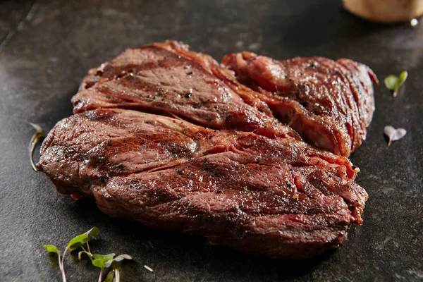 Dicke Scheiben heiß gegrilltes alternatives Steak — Stockfoto