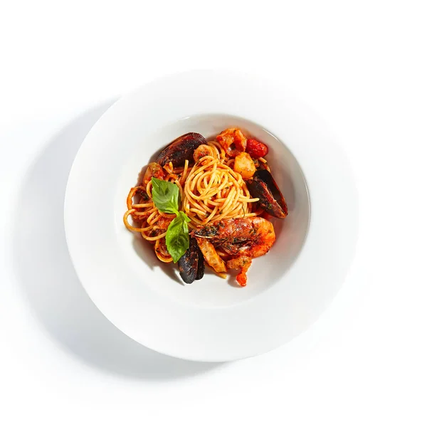 Spaghetti mit Meeresfrüchten Draufsicht isoliert — Stockfoto