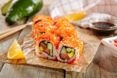 suşi roll Kaliforniya