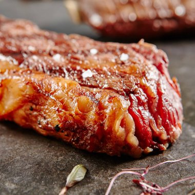 Sıcak Izgara Bütün Tri-tip Biftek