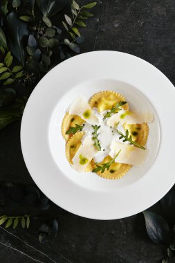 Mantı 4 Peynirli Peynirli Peynirler