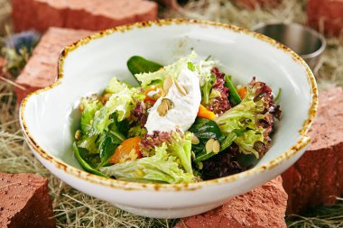 Fırında kabak salatası