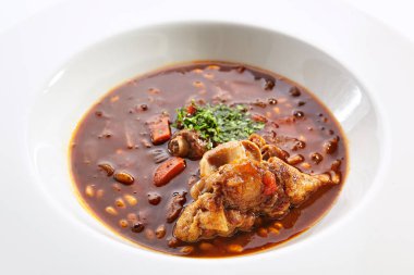 Sığır kaburga closeup ile Domates çorbası