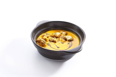 Kruton ve strachatella closeup ile Kabak çorbası