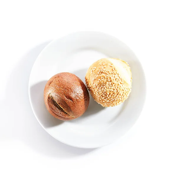 Two Round Buns of Rye and Wheat Flour with Sesame Seeds Top View — Stock Photo, Image