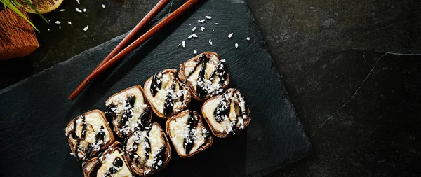 Çikolata Maki Suşi Pancake Rolls Meyve ve Chees ile Doldurulmuş