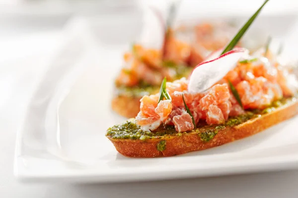 Italian Appetizer Bruschetta Salmon — Stock Photo, Image