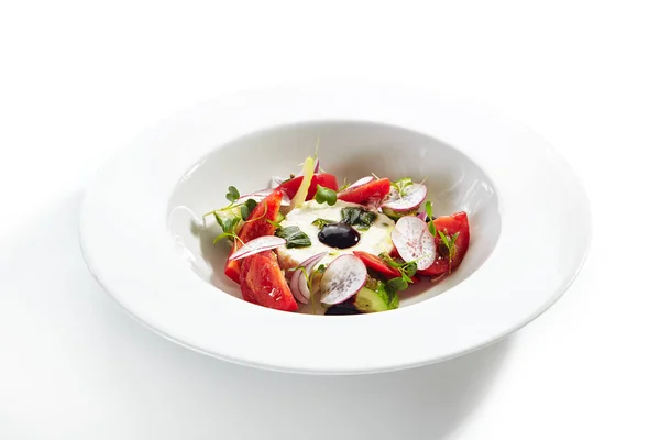 Salat aus frischem Gemüse und Quark mit Kräutern — Stockfoto