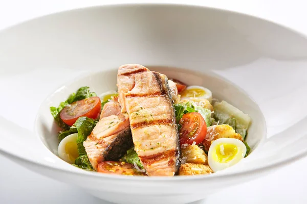 Lekkere Caesar met zalm — Stockfoto