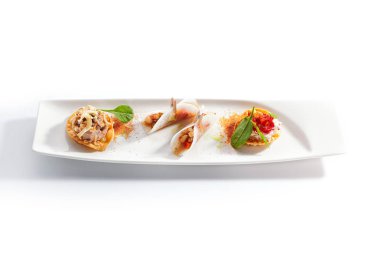 Deniz ürünleri çeşitleri ile Taco 