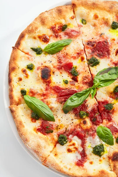 Margherita Pizza Nahaufnahme — Stockfoto