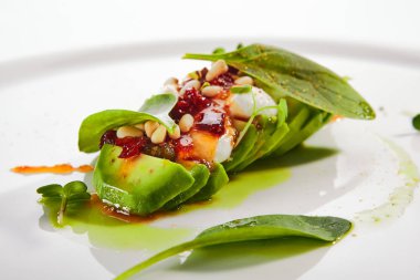 Mozzarella Kremalı Avokado ve Kurutulmuş Domates Reçeli