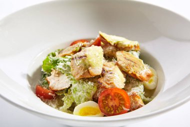 Tavuk fileto ile lezzetli sezar