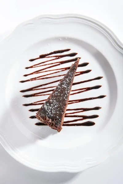 Chocolate Cake, Triangular Slice of Brown Biscuit Tart or Sacher — Stock Photo, Image