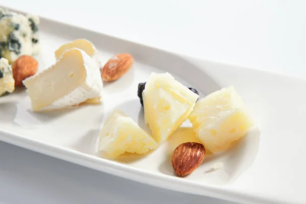 Assortiment Fromages Plat Gros Plan Gorgonzola Brie Parmesan Tranches Chevre — Photo