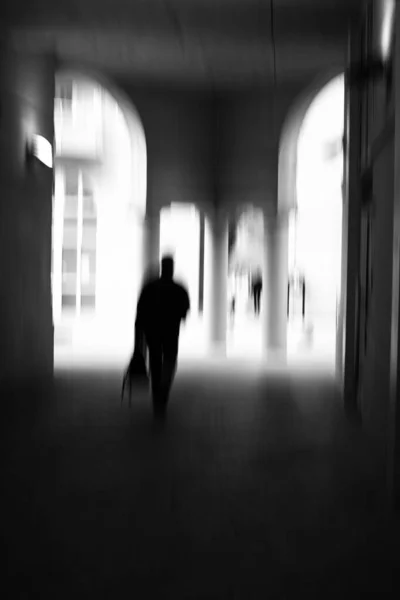 Motion Blur Image Black White Man Walking Urban Environment — Stock Photo, Image