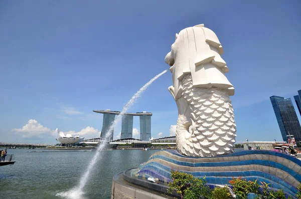 Singapour Juin 2018 Fontaine Statues Merlion Dans Parc Merlion Les — Photo