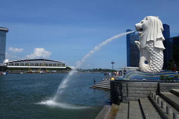 Singapur Junio 2018 Fuente Estatua Merlion Merlion Park Horizonte Ciudad — Foto de Stock