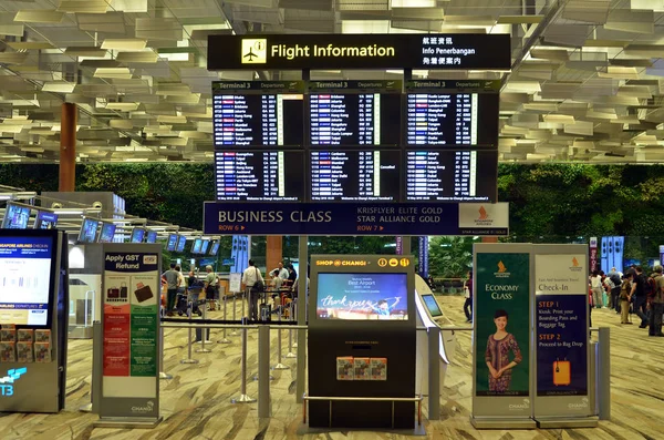Singapur Mayıs 2018 Changi Havaalanı Kalkış Kurulu Changi Havalimanı Bir — Stok fotoğraf