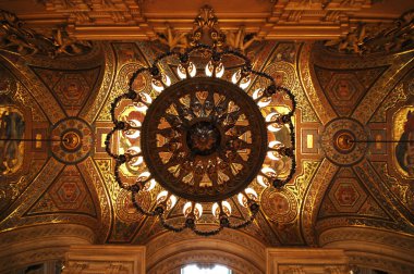Paris, Fransa-23 Temmuz, 2018: Ulusal de Paris Opera Garnier, Fransa'nın iç görünüm. 1875 Paris Opera house için için 1861 yapıldı