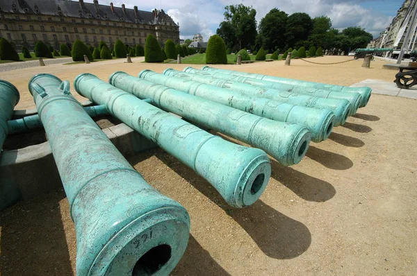 Parigi Francia Luglio 2018 Primo Piano Del Vecchio Cannone Bronzo — Foto Stock