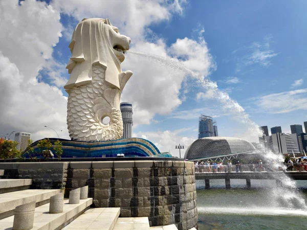 Singapur Sep 2018 Fuente Estatua Merlion Merlion Park Horizonte Ciudad —  Fotos de Stock