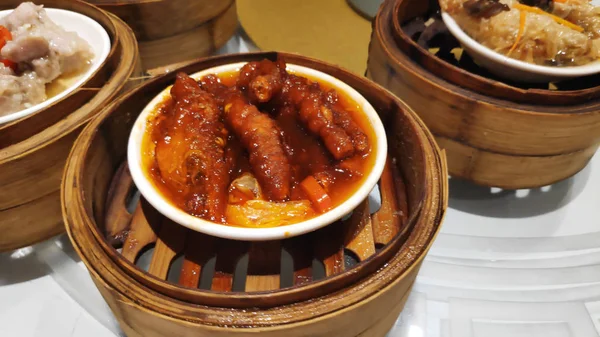 Haşlanmış Tavuk Ayakları Dim Sum Çin Yemeği — Stok fotoğraf