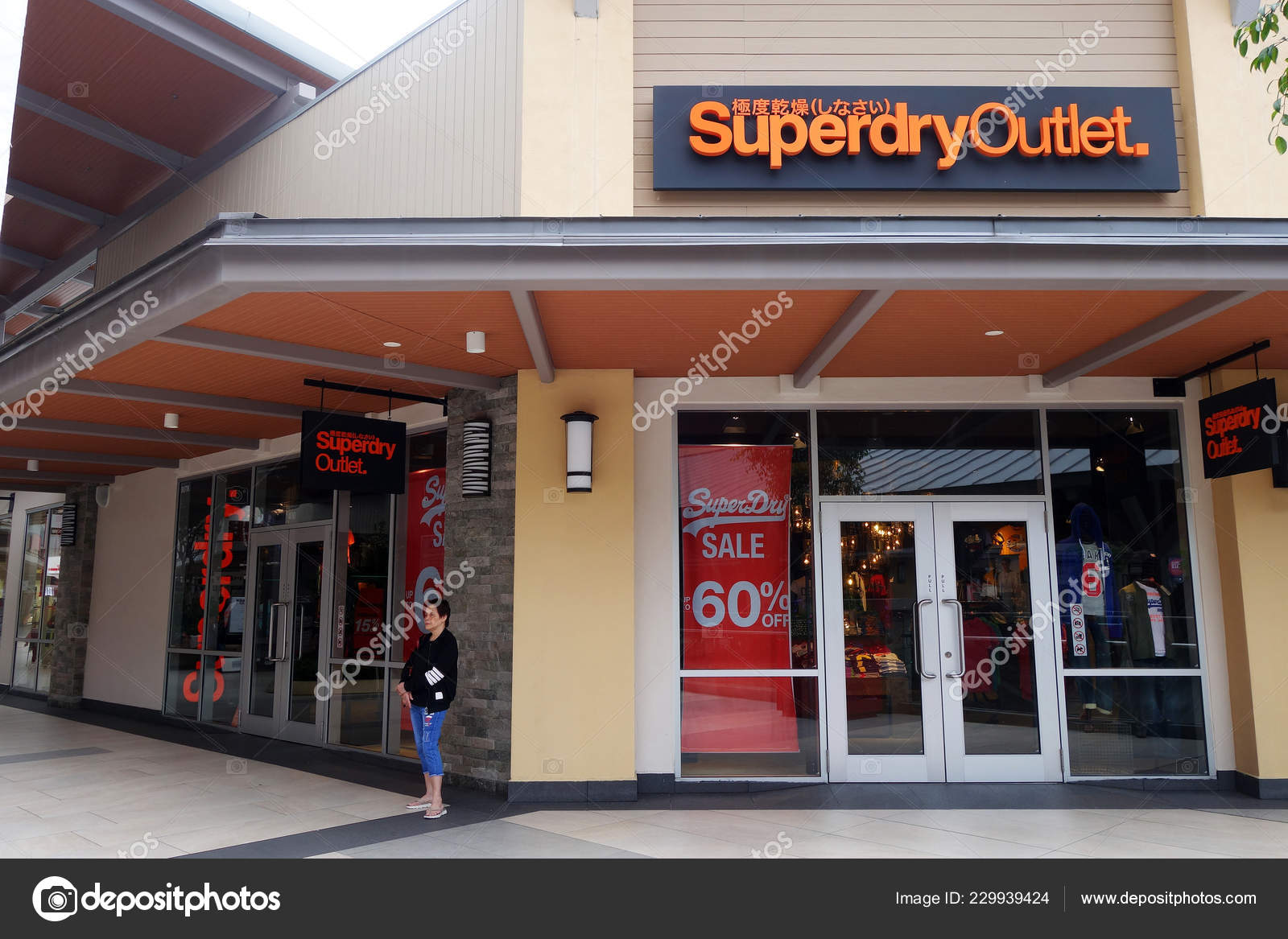 skechers outlet tulalip