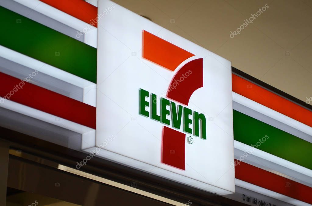 GENTING HIGHLANDS, MALAYSIA- DEC 03, 2018 : The light box of 7 eleven mini mart logo at Genting Highlands, Malaysia.