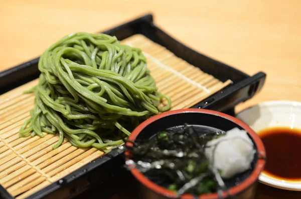 Koude Noedels Japanse Soba Een Bamboe Mand Met Saus — Stockfoto