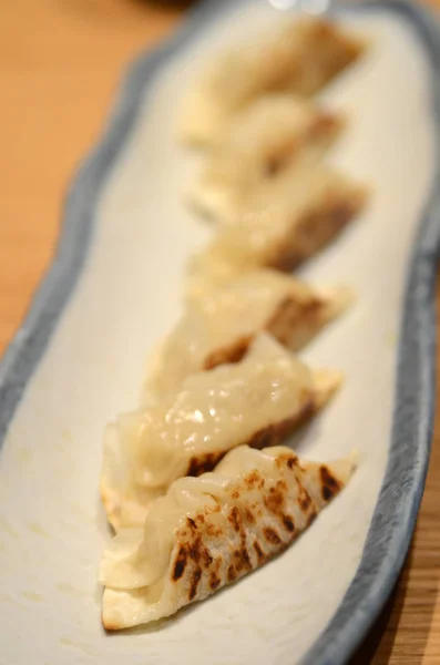 Japanse Traditionele Schotel Gebakken Gevulde Gyoza Knoedels — Stockfoto