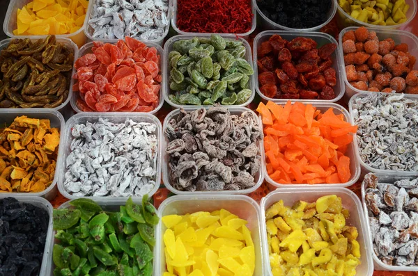 Assesortierte Trockenfrüchte Und Bonbons Auf Dem Lokalen Lebensmittelmarkt Malaysia — Stockfoto