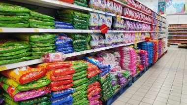 Johor Bahru, Malezya - 03 Ocak 2019: kişisel hijyen deterjan bölümünde Johor Bahru, Malezya bir alışveriş merkezinde.