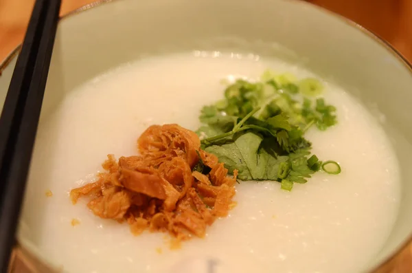 Porridge Riso Congee Con Cipollotto Coriandolo — Foto Stock