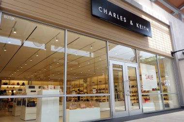 Genting Highlands, Malezya - 03 Aralık 2018: Charles ve Keith Genting Highlands, Malezya içinde saklayın. Charles ve Keith olduğunu Singapurlu fast-moda ayakkabı ve aksesuarları perakendeci